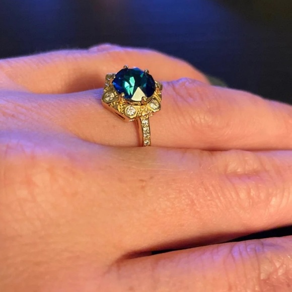 Fragrant Jewels Ring - Picture 3 of 4